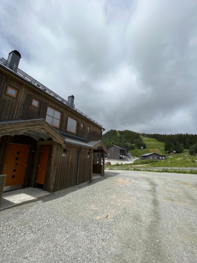 Funaesdalsporten Funaesdalen Esterno foto